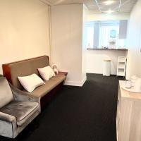 Medical room for rent Beautifully Appointed Consulting Room Spring Hill Queensland Australia
